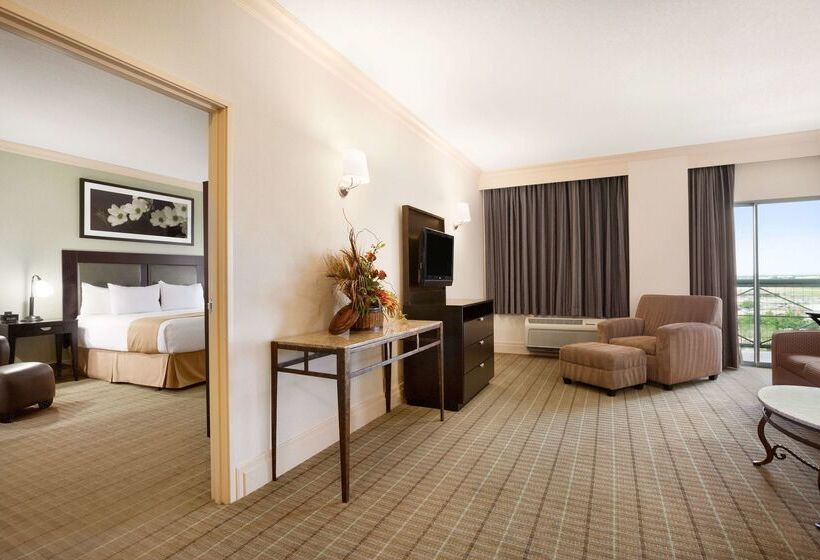 Doubletree By Hilton Hotel Dallas – Love Field