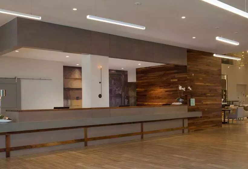 Doubletree By Hilton Hotel Dallas – Love Field