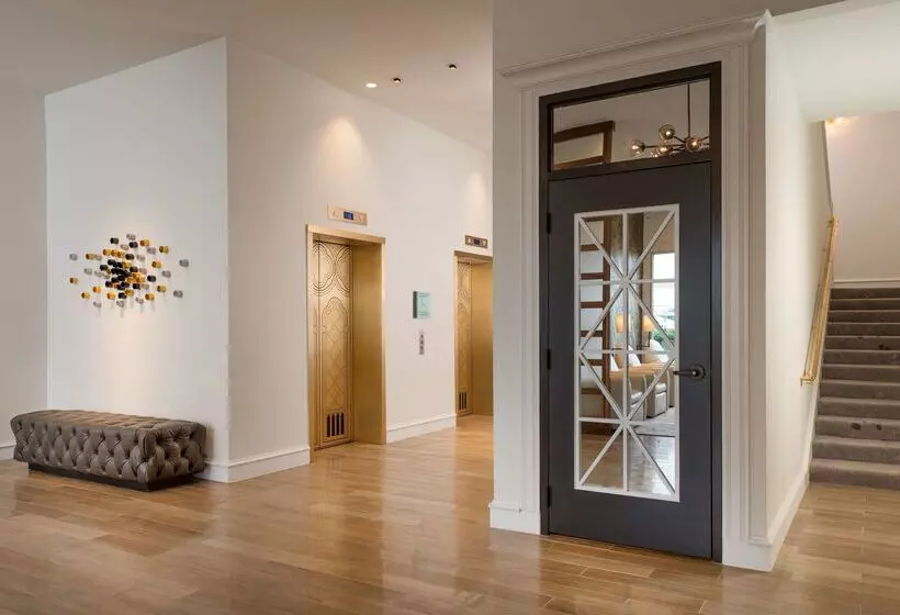 Doubletree By Hilton Hotel Dallas – Love Field