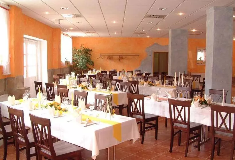 فندق Gut Voigtlaender