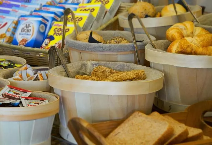 هتل Holiday Inn Bristol Airport, An Ihg