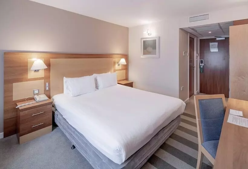 هتل Holiday Inn Bristol Airport, An Ihg