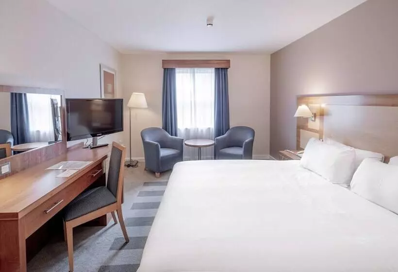 هتل Holiday Inn Bristol Airport, An Ihg