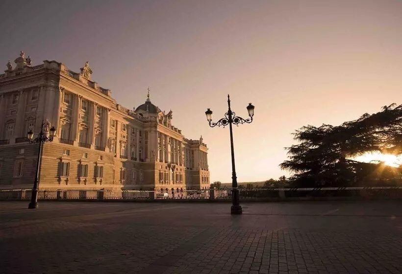 호텔 Holiday Inn Express Madrid Rivas, An Ihg