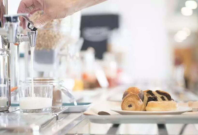 호텔 Holiday Inn Express Madrid Rivas, An Ihg