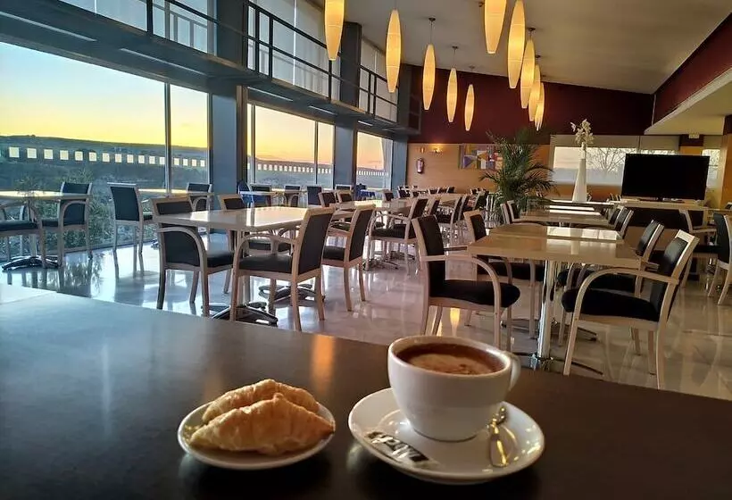 호텔 Holiday Inn Express Madrid Rivas, An Ihg