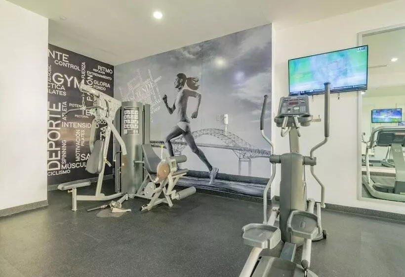 ホテル Lucerna Culiacan