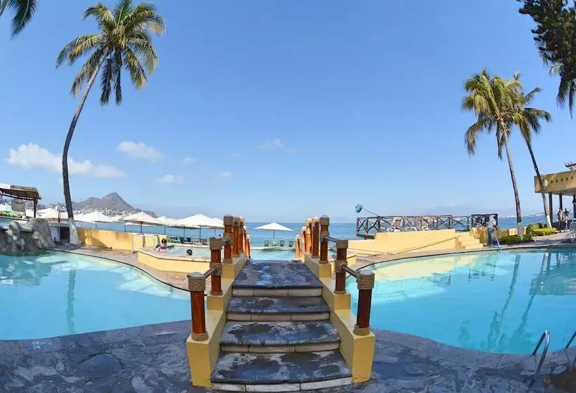 Отель Marina Puerto Dorado Todo Incluido