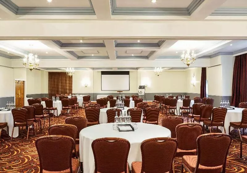 בית מלון כפרי Mercure Barnsley Tankersley Manor