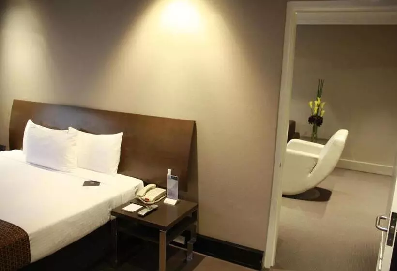 בית מלון כפרי Pavilion On Northbourne