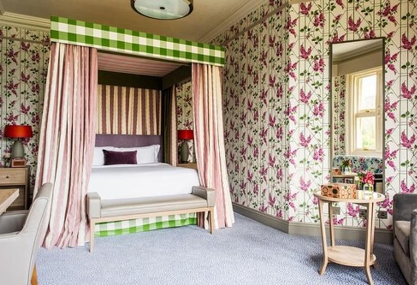 בית מלון כפרי Pendley Manor