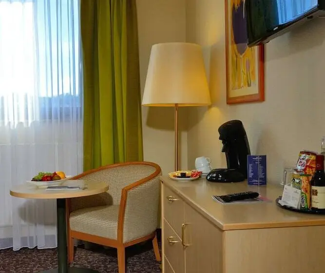 Hotelli Plaza Inn Leonberg