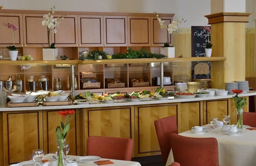 Hotelli Plaza Inn Leonberg