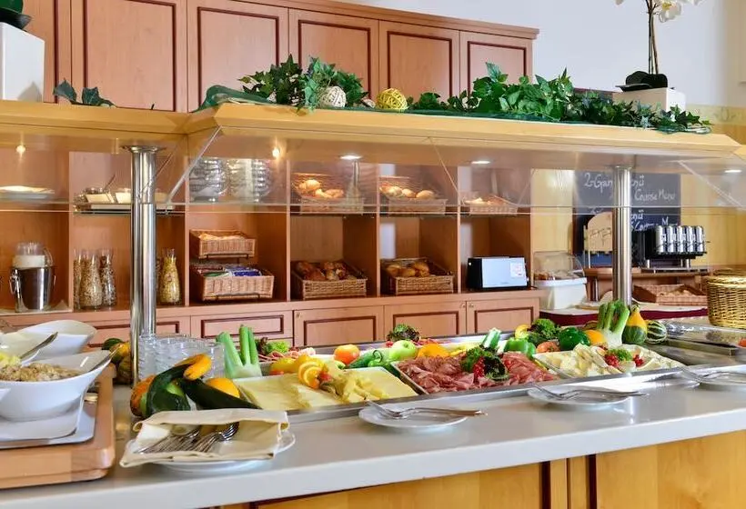 Hotelli Plaza Inn Leonberg