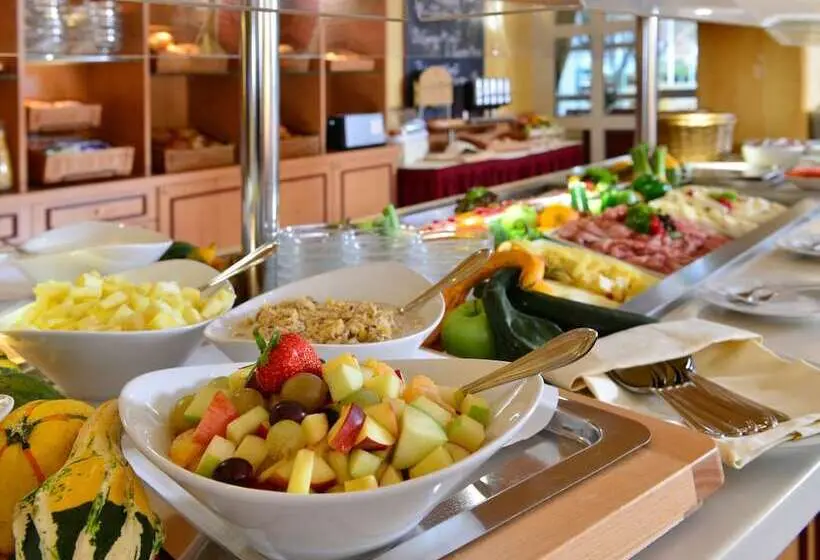 Hotelli Plaza Inn Leonberg