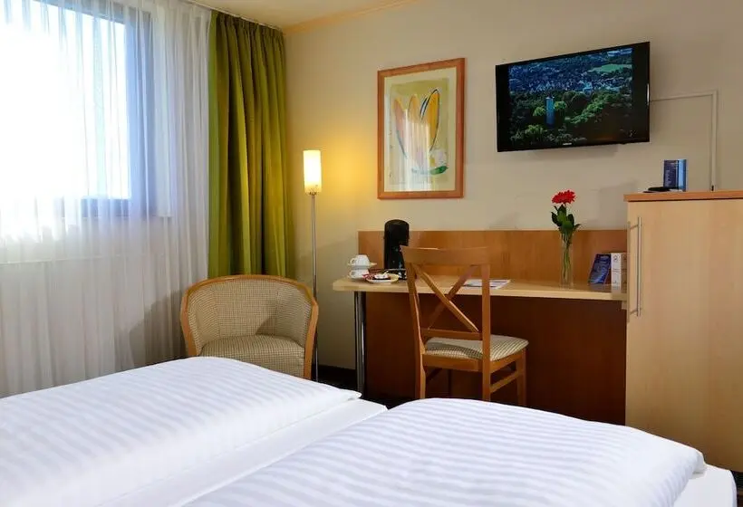 Hotelli Plaza Inn Leonberg