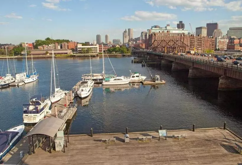 Отель Residence Inn By Marriott Boston Harbor On Tudor Wharf