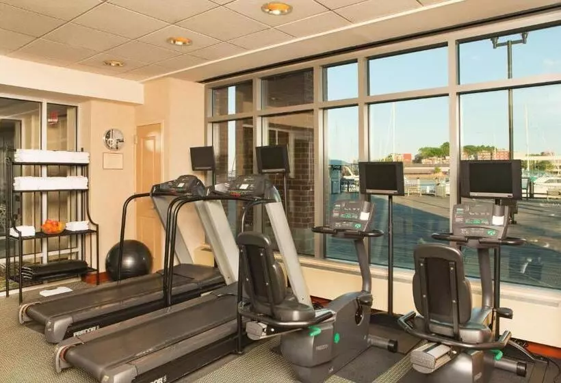Отель Residence Inn By Marriott Boston Harbor On Tudor Wharf