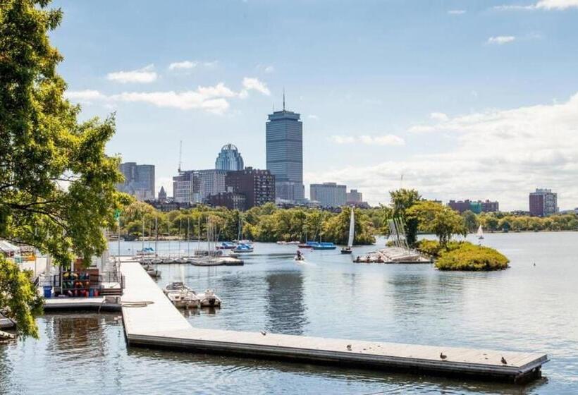 ホテル Residence Inn By Marriott Boston Harbor On Tudor Wharf