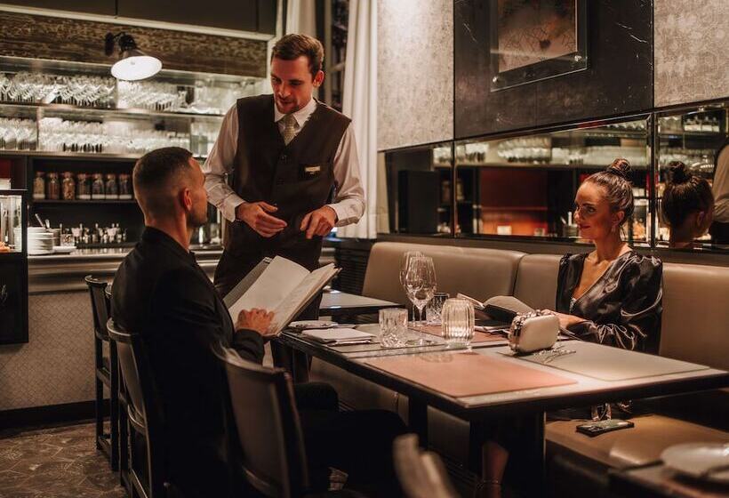 Otel Sofitel Munich Bayerpost