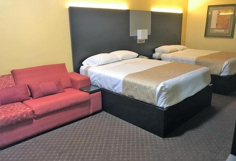 Отель Travelodge By Wyndham New Braunfels