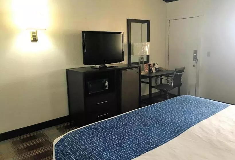 酒店 Travelodge By Wyndham New Braunfels