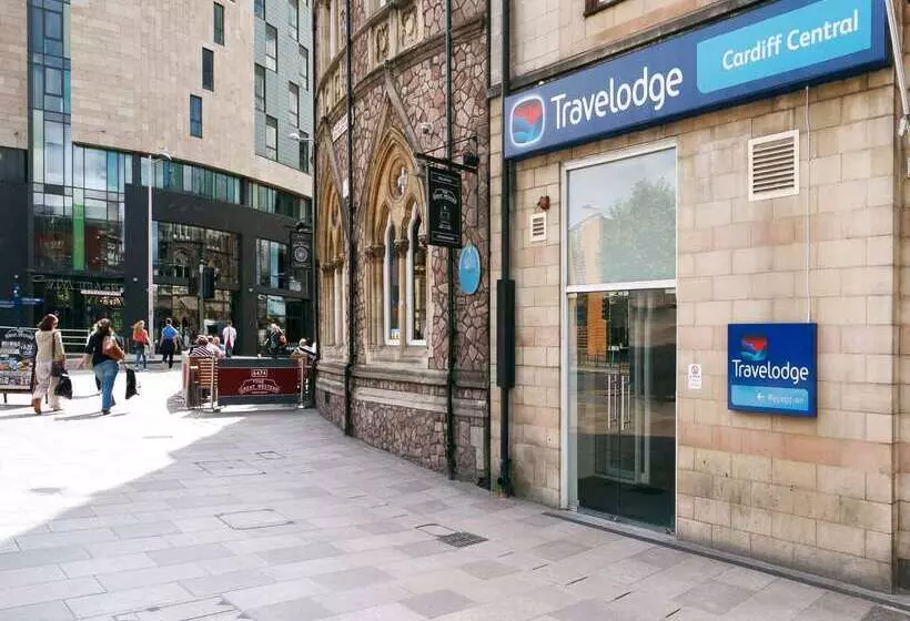 هتل Travelodge Cardiff Central