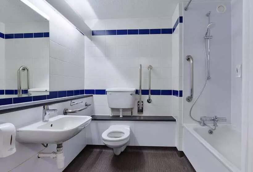 Отель Travelodge City Liverpool Street