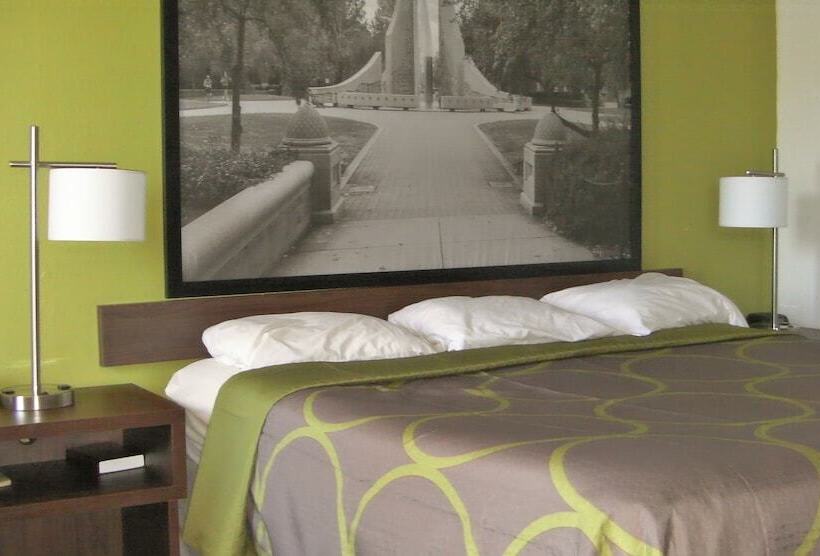 モーテル Super 8 By Wyndham Lafayette