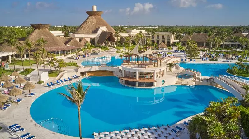 Курорт Bahia Principe Grand Tulum - All Inclusive