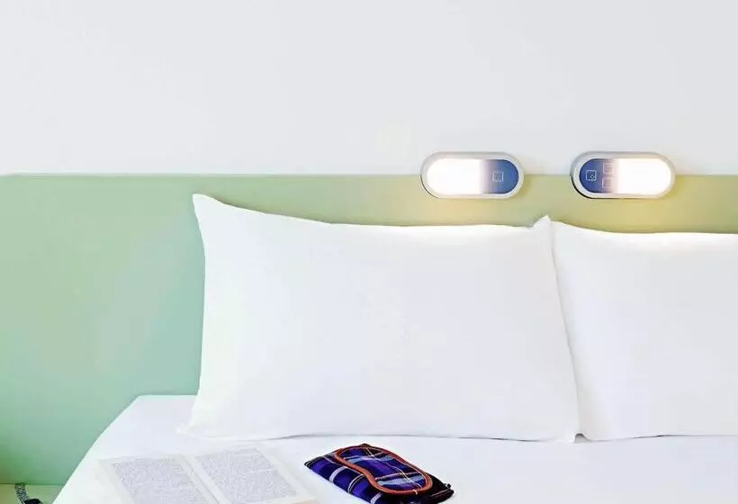 Warrington Motel, J20 M6 Lymm Services