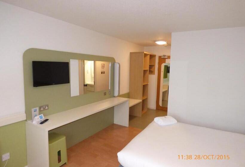 Warrington Motel, J20 M6 Lymm Services