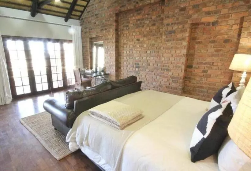 Crestwood Bed & Breakfast