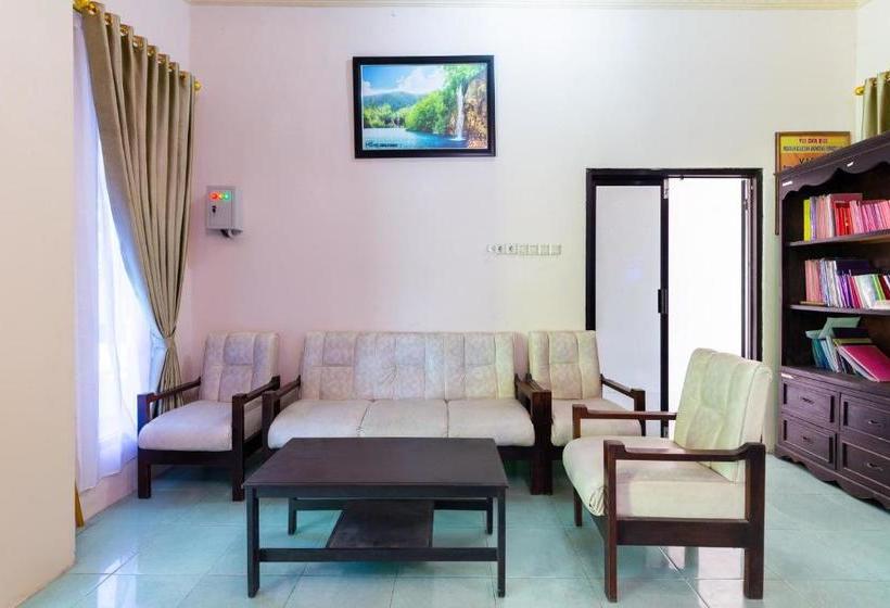 酒店 Oyo 3452 Esemka  Residences Syariah