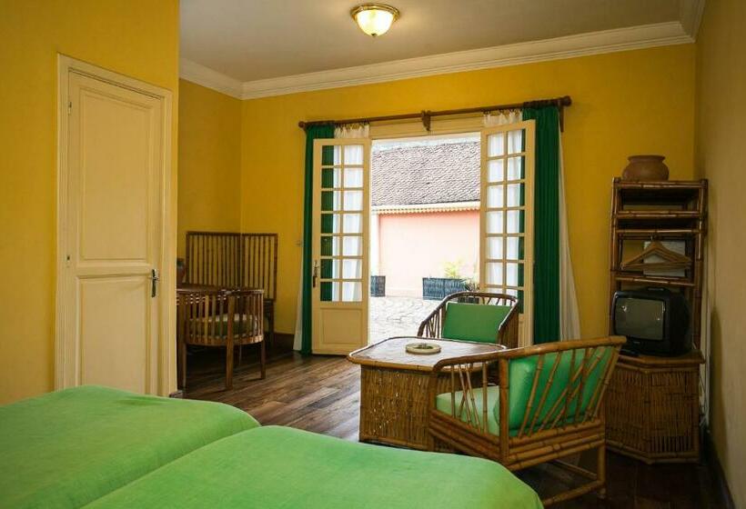 هتل Tsara Guest House