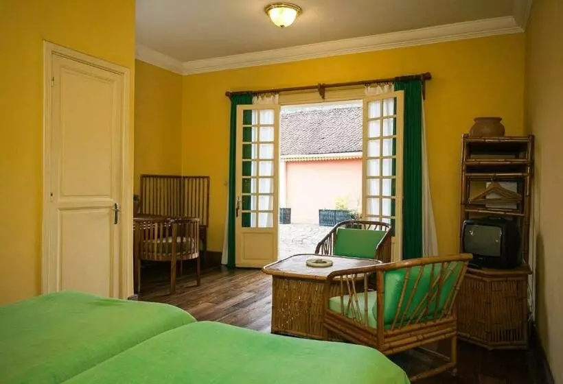 هتل Tsara Guest House