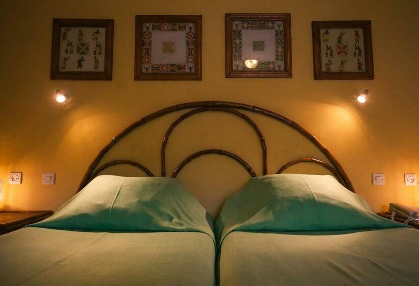 هتل Tsara Guest House