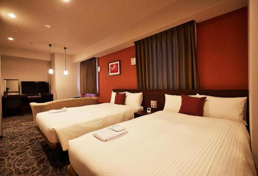 בית מלון כפרי Ys Inn Naha Orokuekimae