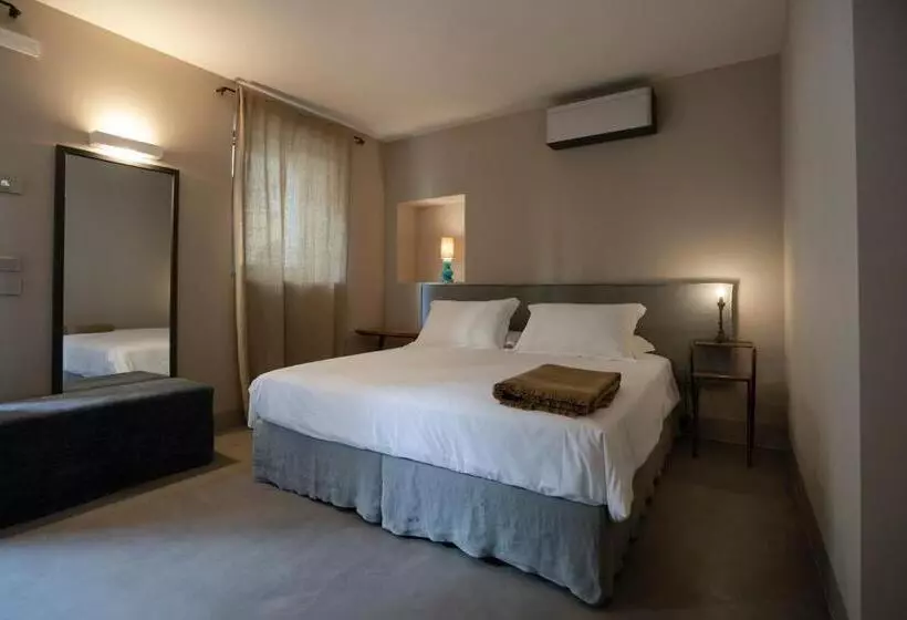 پانسیون Casazavi