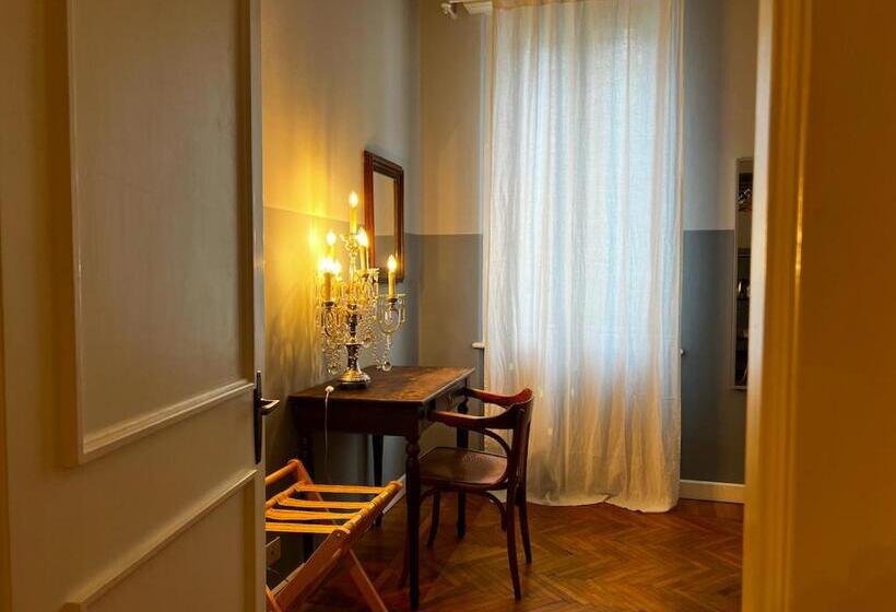 پانسیون Casazavi