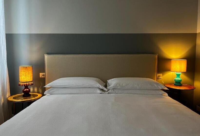 پانسیون Casazavi