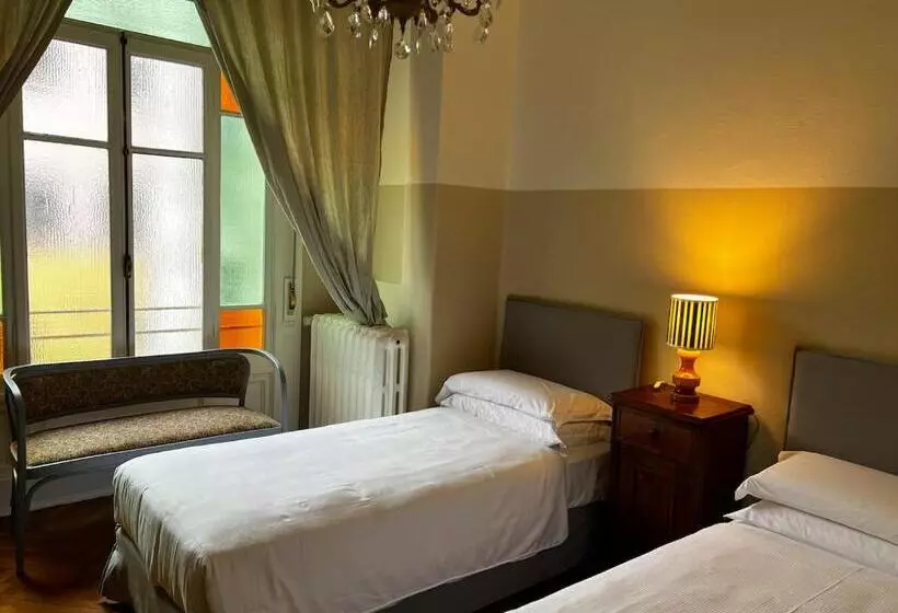 پانسیون Casazavi