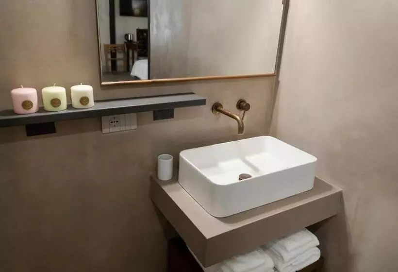 پانسیون Casazavi