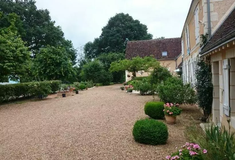 تختخواب و صبحانه Chambre D'hôtes Bracueil