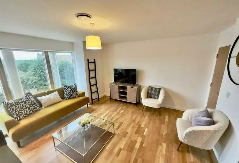 ベッドアンドブレックファースト Koala & Tree   Modern 1 Bed Apartment For 4 Guests In The Heart Of Cambridge   Short Lets & Serviced