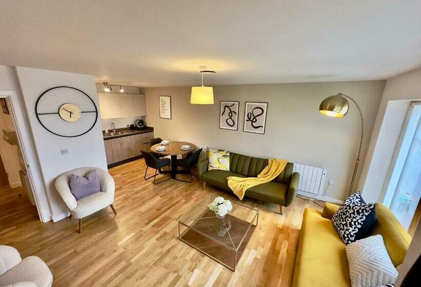 Aamiaismajoitus (B&B) Koala & Tree   Modern 1 Bed Apartment For 4 Guests In The Heart Of Cambridge   Short Lets & Serviced