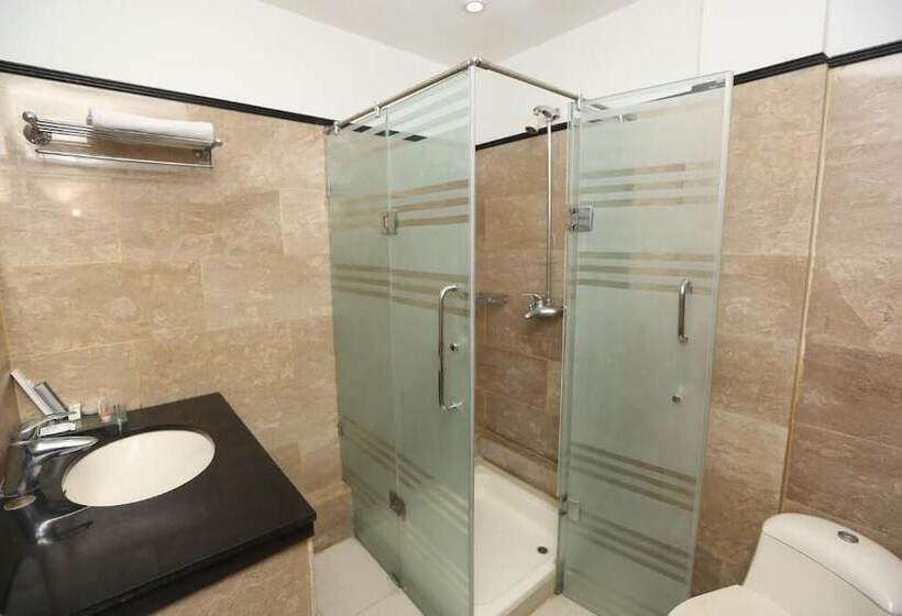 هتل City Centre Suites