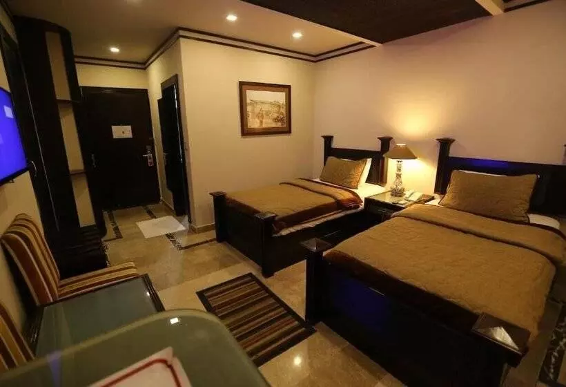 هتل City Centre Suites