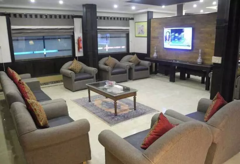 هتل City Centre Suites