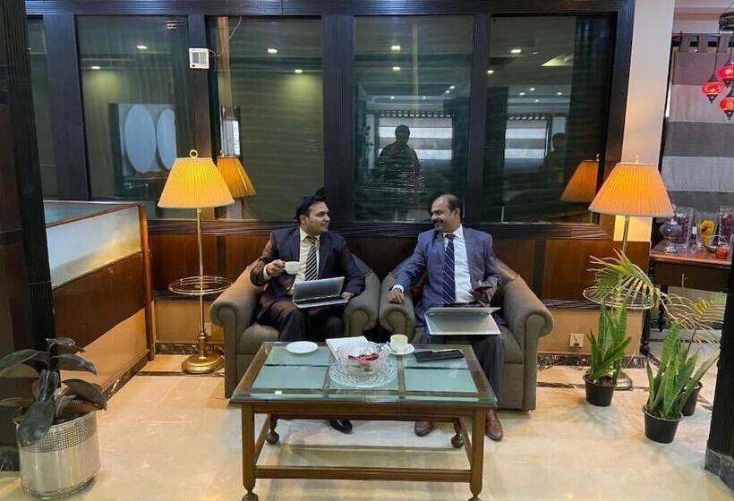 هتل City Centre Suites